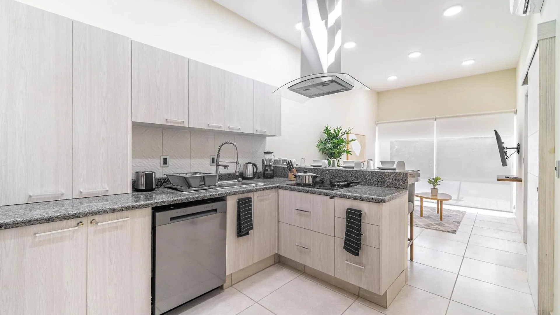 פלאייה דל כרמן 2 Bd Suite With Balcony, Gym, Rooftop Pool, Hot Tub פלאייה דל כרמן