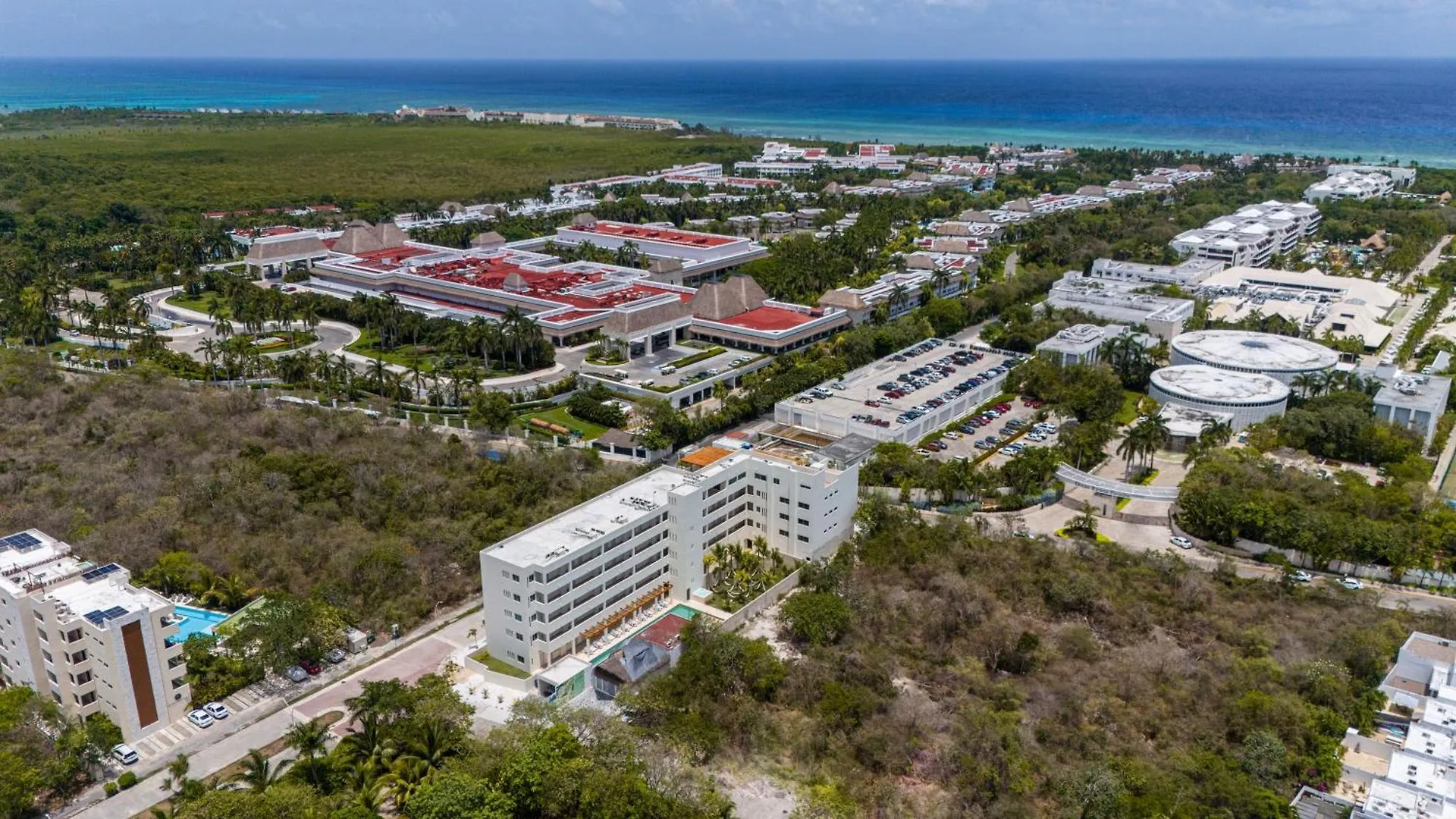 2 Bd Suite With Balcony, Gym, Rooftop Pool, Hot Tub Playa del Carmen Mexico