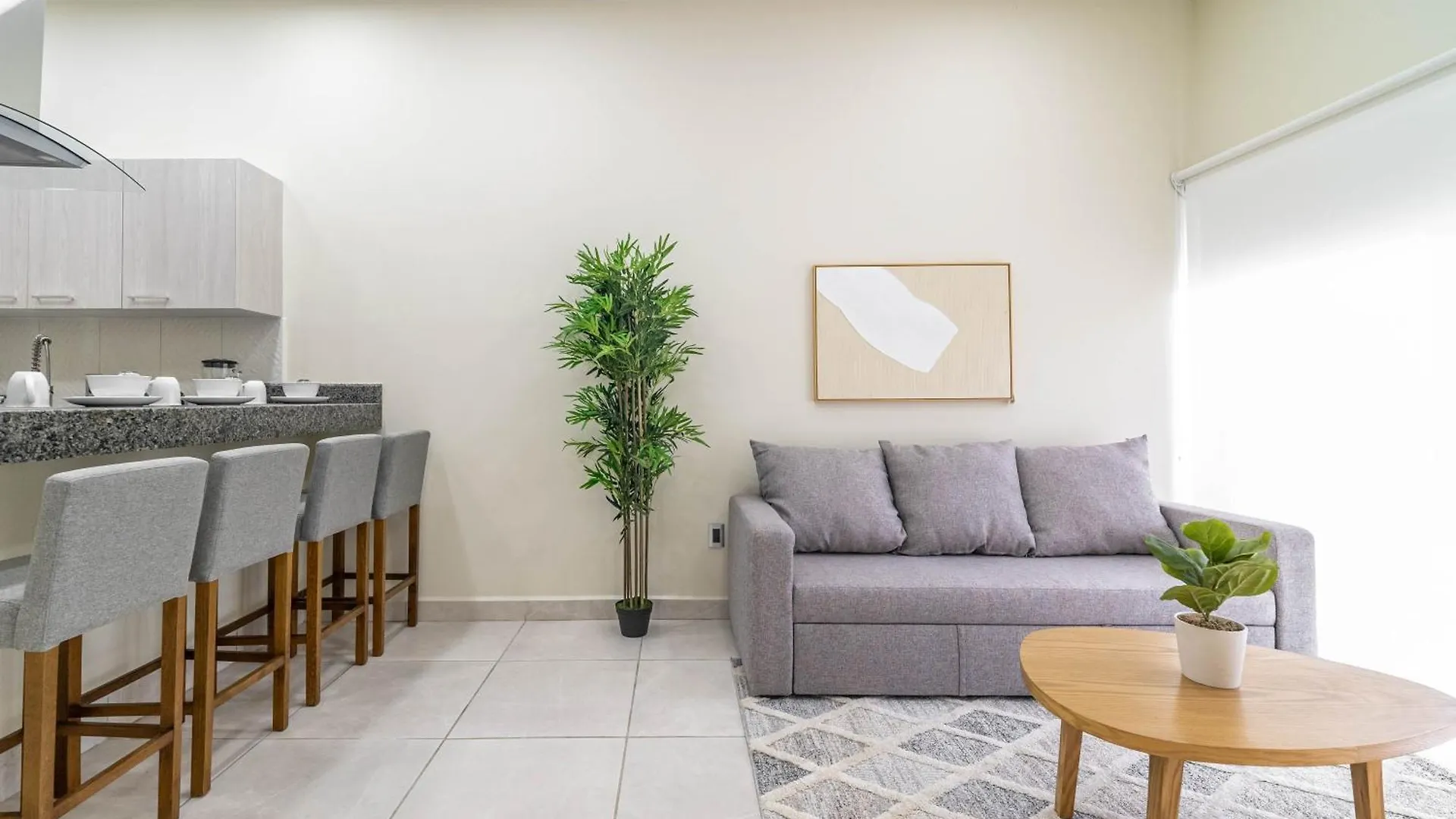 2 Bd Suite With Balcony, Gym, Rooftop Pool, Hot Tub Playa del Carmen